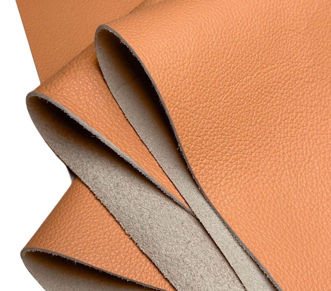 PEBBLED LEATHER